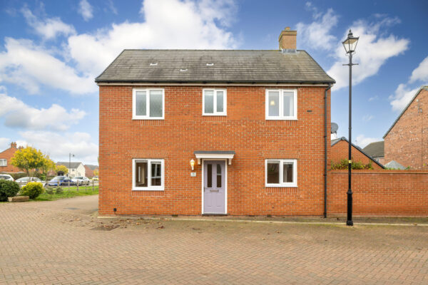 Honeysuckle Road, Witham St. Hughs, LN6