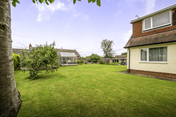 Cliff Road, Welton, LN2