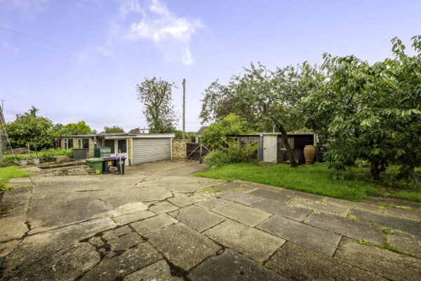 Cliff Road, Welton, LN2