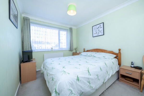 Meadowdale Crescent, Grantham, NG31