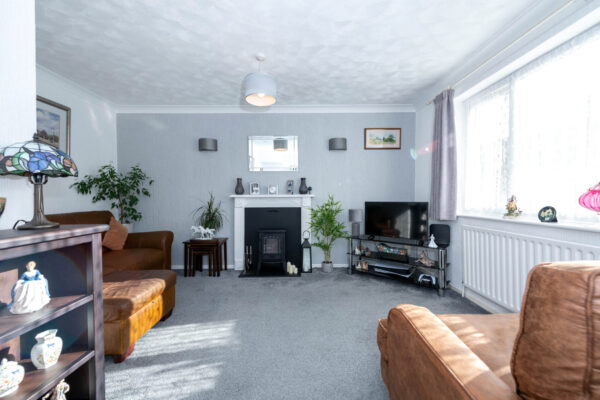 Meadowdale Crescent, Grantham, NG31