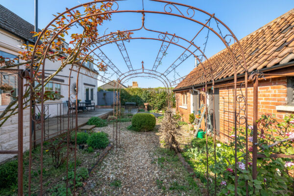 Station Road, Little Bytham, NG33