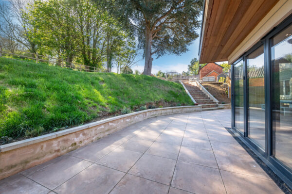 Main Street, Woolsthorpe, NG32