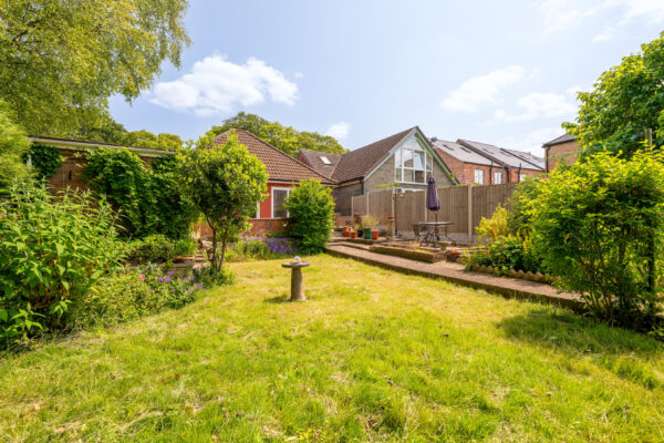 Newport, Lincoln, LN1