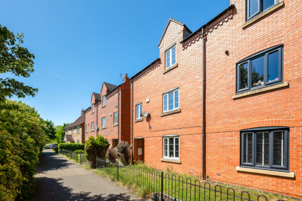 Exley Square, Lincoln, LN2