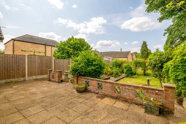 Newport, Lincoln, LN1
