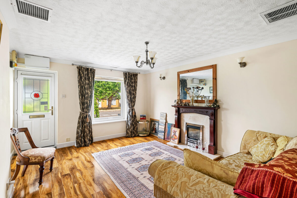 Newton Close, Swinderby, LN6