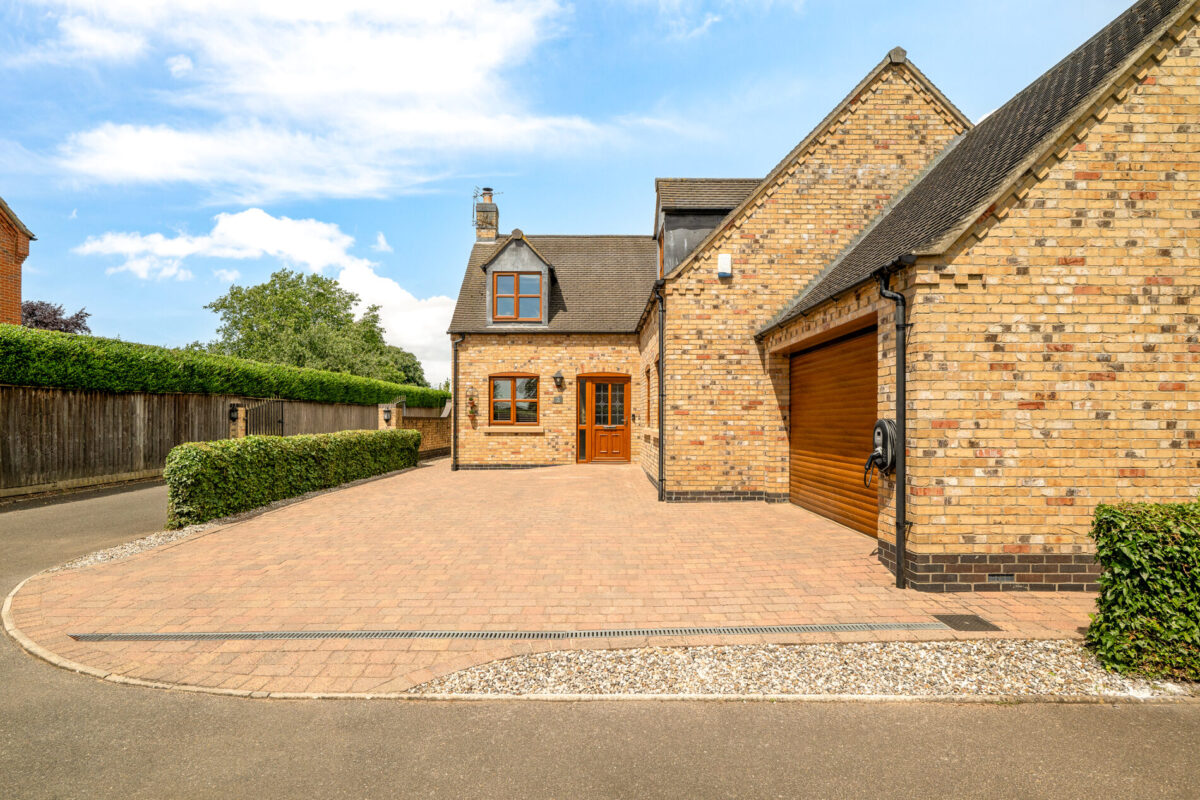 Owls End, Welton, LN2