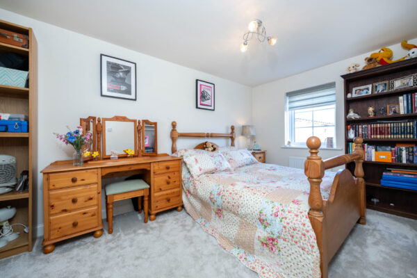 Slingsby Drive, Fernwood, NG24