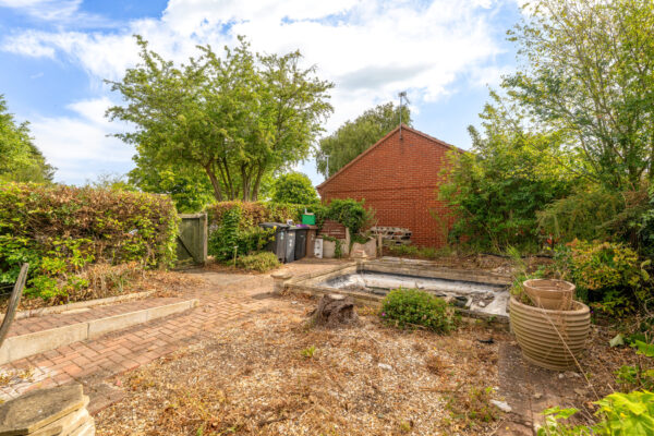 Newton Close, Swinderby, LN6