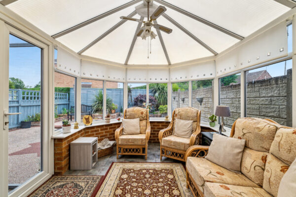 Perney Crescent, North Hykeham, LN6