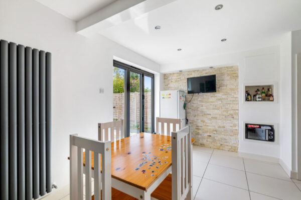 Lincoln Road, North Hykeham, LN6