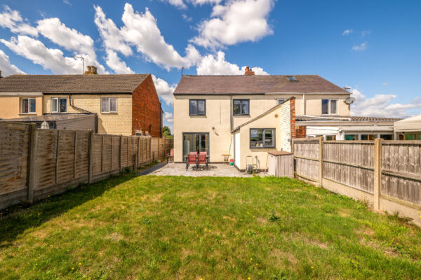 Lincoln Road, North Hykeham, LN6