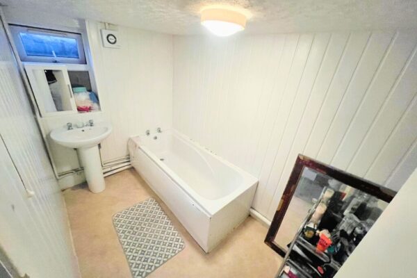 George Street, Grantham, NG31