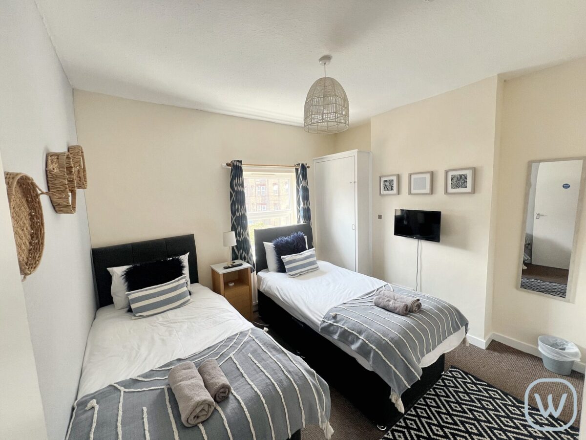 23 & 24 George Street, Grantham