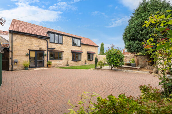 Ermine Street, Ancaster, NG32