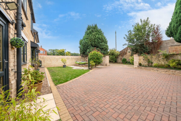 Ermine Street, Ancaster, NG32