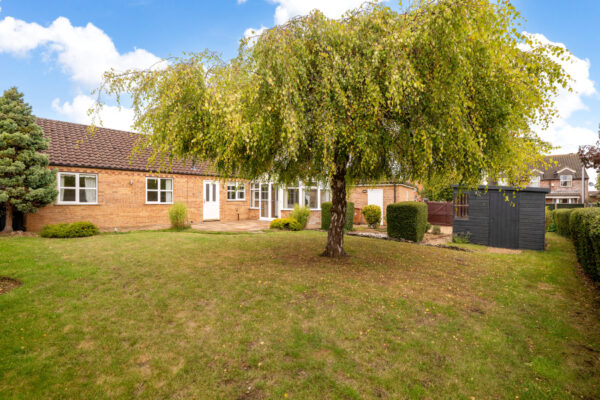 Heath Road, Navenby, LN5