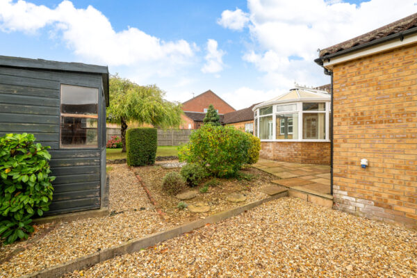 Heath Road, Navenby, LN5
