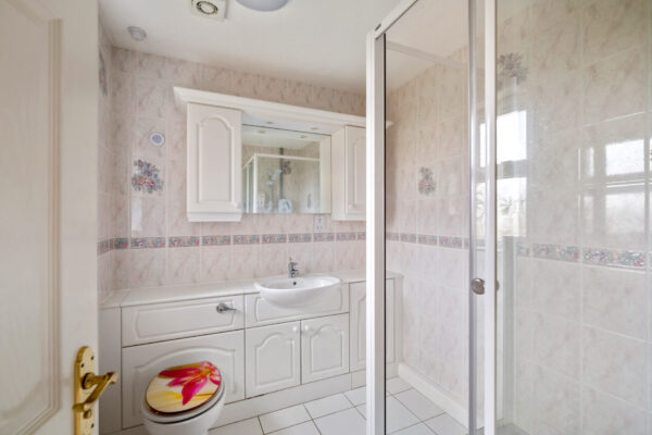 Heath Road, Navenby, LN5