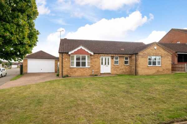 Heath Road, Navenby, LN5