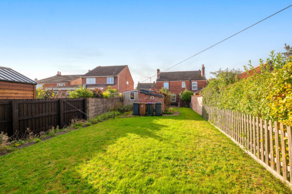 Fen Road, Heighington, LN4