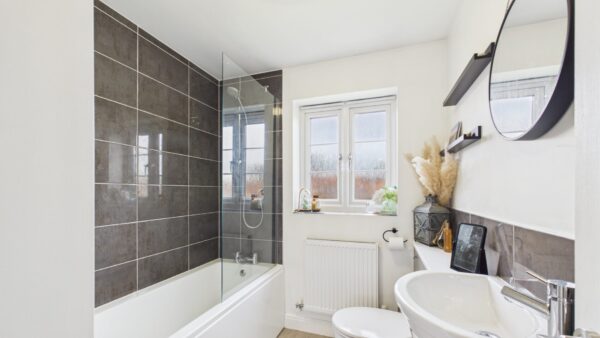 Creasy Drive, Dunholme, LN2