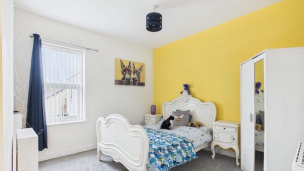 Commercial Road, Grantham, NG31