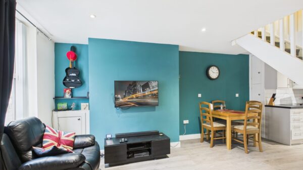 Commercial Road, Grantham, NG31