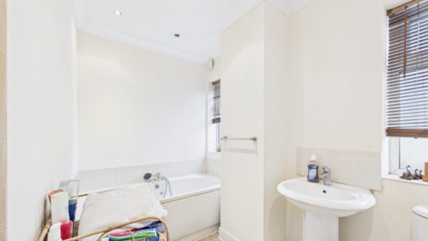 Newark Road, North Hykeham, LN6