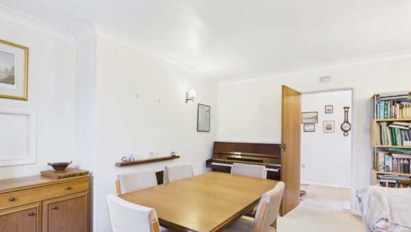 Eastfield Lane, Welton, LN2