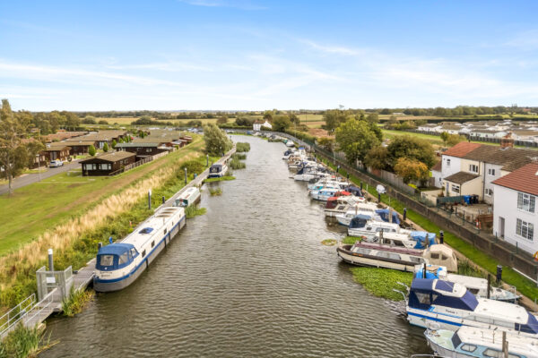 Torksey Lock, Lincoln, LN1