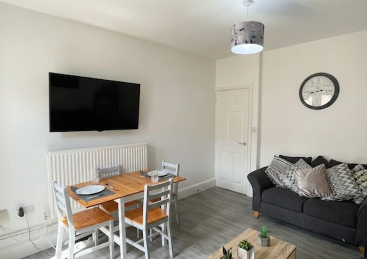 Dixon Street, Lincoln, LN5