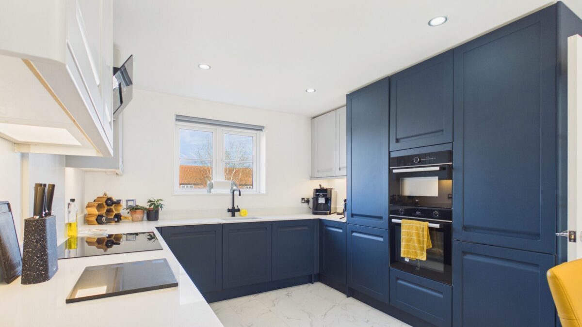 Park Lane, Burton Waters, LN1