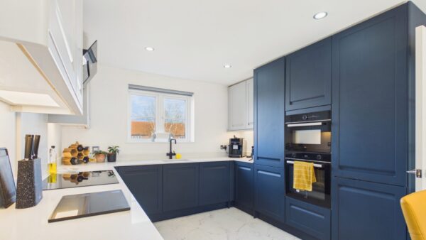 Park Lane, Burton Waters, LN1