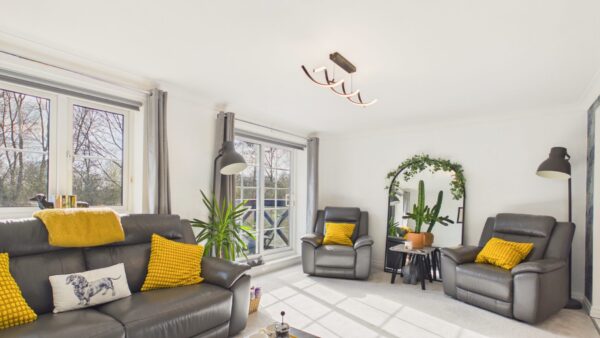 Park Lane, Burton Waters, LN1