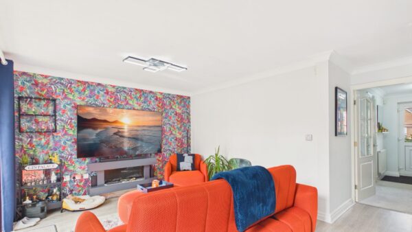 Park Lane, Burton Waters, LN1