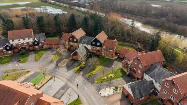 Park Lane, Burton Waters, LN1